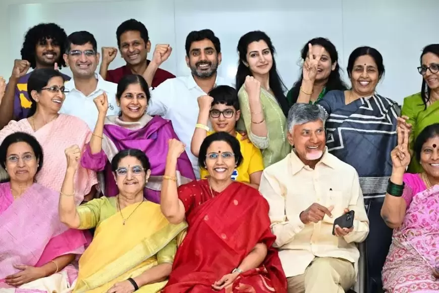 విక్టరీ ని కుటుంబం తో జరుపుకున్న కొత్త CM